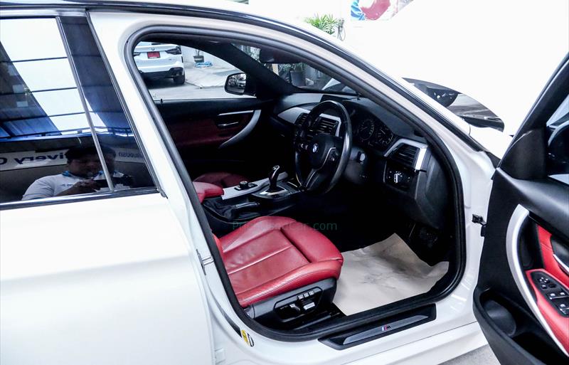 ขายรถเก๋งมือสอง-bmw-บีเอ็มดับบลิว-320d-สามสองศูนย์ดี-รถปี2018-รหัส82200-42af9a8d.jpg ขายรถเก๋งมือสอง-bmw-บีเอ็มดับบลิว-320d-สามสองศูนย์ดี-รถปี2018-รหัส82200-42af9a8d.jpg