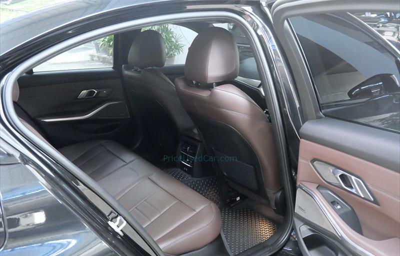 ขายรถเก๋งมือสอง-bmw-บีเอ็มดับบลิว-330e-รถปี2021-รหัส82211-4b7153fd.jpg ขายรถเก๋งมือสอง-bmw-บีเอ็มดับบลิว-330e-รถปี2021-รหัส82211-4b7153fd.jpg