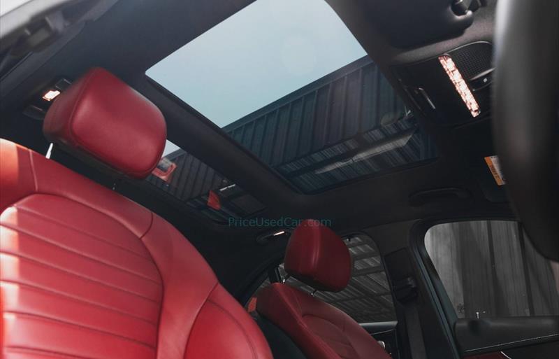 ขายรถเก๋งมือสอง-mercedes-benz-เมอร์เซเดสเบนซ์-c300-รถปี2022-รหัส82220-2f504263.jpg ขายรถเก๋งมือสอง-mercedes-benz-เมอร์เซเดสเบนซ์-c300-รถปี2022-รหัส82220-2f504263.jpg