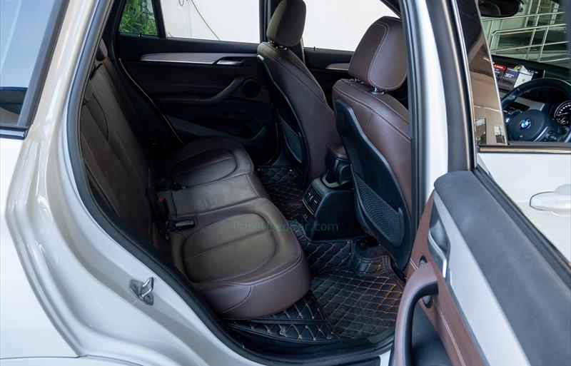 ขายรถ-suv-มือสอง-bmw-บีเอ็มดับบลิว-x1-เอ็กซ์1-รถปี2022-รหัส82225-6f15bf5c.jpg ขายรถ-suv-มือสอง-bmw-บีเอ็มดับบลิว-x1-เอ็กซ์1-รถปี2022-รหัส82225-6f15bf5c.jpg
