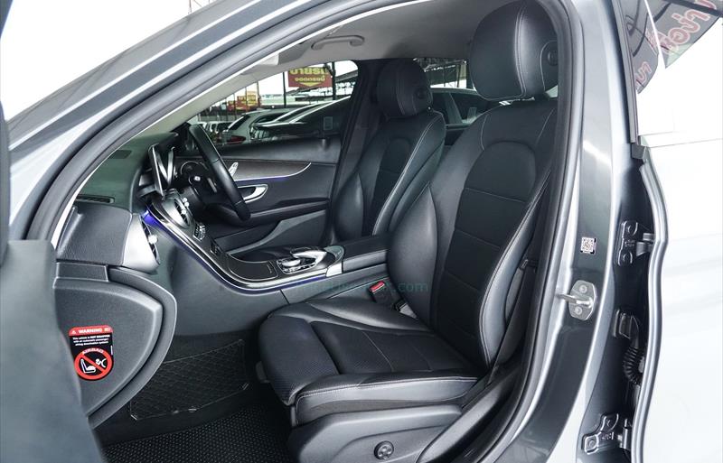 ขายรถเก๋งมือสอง-mercedes-benz-เมอร์เซเดสเบนซ์-c220-รถปี2019-รหัส82250-a0fafe12.jpg ขายรถเก๋งมือสอง-mercedes-benz-เมอร์เซเดสเบนซ์-c220-รถปี2019-รหัส82250-a0fafe12.jpg