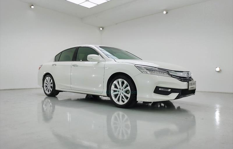 ขายรถเก๋งมือสอง-honda-ฮอนด้า-accord-แอคคอร์ด-รถปี2018-รหัส82251-95193fc8.jpg ขายรถเก๋งมือสอง-honda-ฮอนด้า-accord-แอคคอร์ด-รถปี2018-รหัส82251-95193fc8.jpg