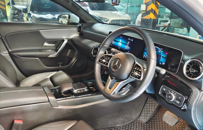 ขายรถเก๋งมือสอง-mercedes-benz-เมอร์เซเดสเบนซ์-a200-รถปี2021-รหัส82265-917e141b.jpg ขายรถเก๋งมือสอง-mercedes-benz-เมอร์เซเดสเบนซ์-a200-รถปี2021-รหัส82265-917e141b.jpg