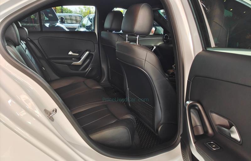 ขายรถเก๋งมือสอง-mercedes-benz-เมอร์เซเดสเบนซ์-a200-รถปี2021-รหัส82265-c99260ad.jpg ขายรถเก๋งมือสอง-mercedes-benz-เมอร์เซเดสเบนซ์-a200-รถปี2021-รหัส82265-c99260ad.jpg