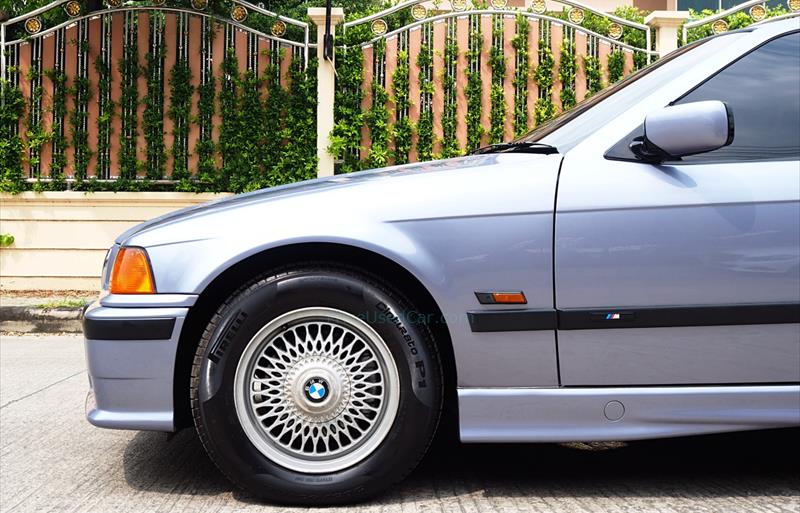 ขายรถเก๋งมือสอง-bmw-บีเอ็มดับบลิว-318i-รถปี2000-รหัส82281-65fef8cf.jpg ขายรถเก๋งมือสอง-bmw-บีเอ็มดับบลิว-318i-รถปี2000-รหัส82281-65fef8cf.jpg
