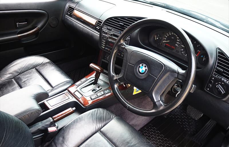 ขายรถเก๋งมือสอง bmw 318i รถปี2000 รหัส 82281 รูปที่7