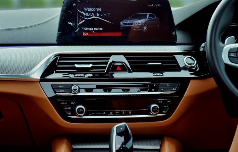 ขายรถเก๋งมือสอง-bmw-บีเอ็มดับบลิว-530i-รถปี2019-รหัส82316-0fc92f2d.jpg ขายรถเก๋งมือสอง-bmw-บีเอ็มดับบลิว-530i-รถปี2019-รหัส82316-0fc92f2d.jpg