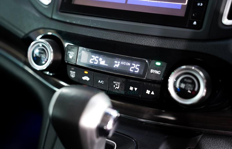 ขายรถ-suv-มือสอง-honda-ฮอนด้า-cr-v-ซีอาร์วี-รถปี2015-รหัส82336-af59fe12.jpg ขายรถ-suv-มือสอง-honda-ฮอนด้า-cr-v-ซีอาร์วี-รถปี2015-รหัส82336-af59fe12.jpg
