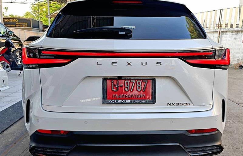 ขายรถเก๋งมือสอง-lexus-เลกซัส-nx300h-รถปี2022-รหัส82399-2e4a1d45.jpg ขายรถเก๋งมือสอง-lexus-เลกซัส-nx300h-รถปี2022-รหัส82399-2e4a1d45.jpg