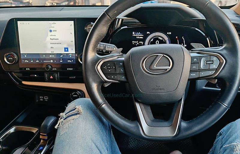 ขายรถเก๋งมือสอง lexus nx300h รถปี2022 รหัส 82399 รูปที่5