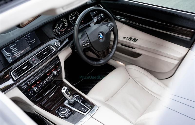 ขายรถเก๋งมือสอง bmw 740li รถปี2011 รหัส 82402 รูปที่5