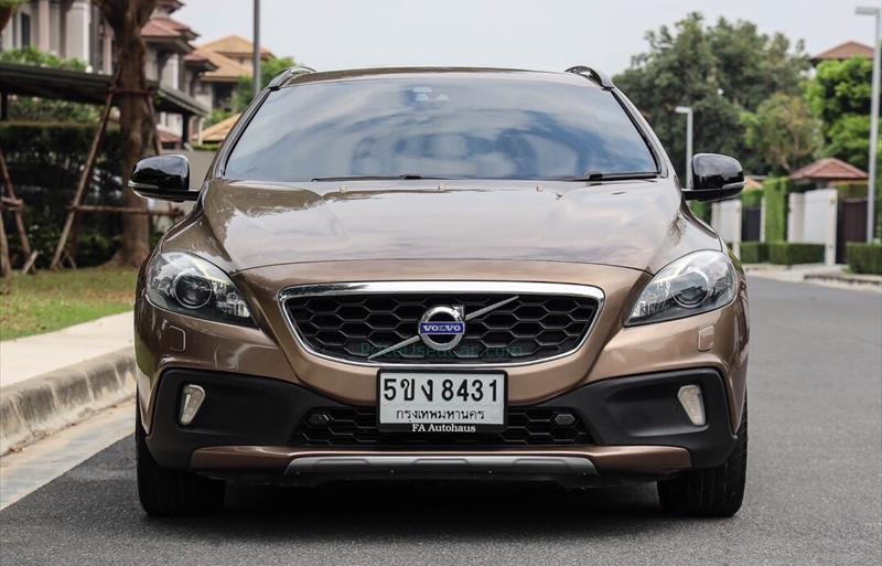 ขายรถเก๋งมือสอง-volvo-วอลโว่-v40-รถปี2014-รหัส82407-7ebf836b.jpg ขายรถเก๋งมือสอง-volvo-วอลโว่-v40-รถปี2014-รหัส82407-7ebf836b.jpg