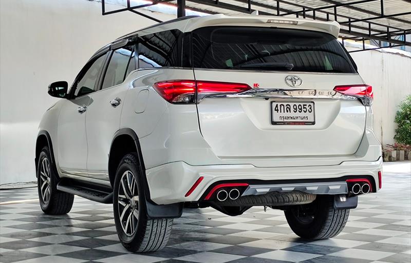 ขายรถอเนกประสงค์มือสอง toyota fortuner รถปี2015 รหัส 82410 รูปที่3