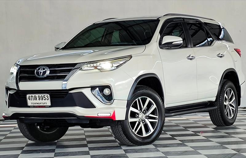 รถอเนกประสงค์มือสอง TOYOTA FORTUNER รถปี 2015