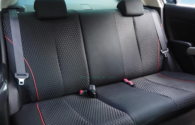 ขายรถเก๋งมือสอง-mazda-มาสด้า-2-สอง-รถปี2015-รหัส82411-1c3be2da.jpg ขายรถเก๋งมือสอง-mazda-มาสด้า-2-สอง-รถปี2015-รหัส82411-1c3be2da.jpg