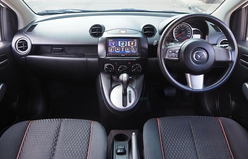 ขายรถเก๋งมือสอง-mazda-มาสด้า-2-สอง-รถปี2015-รหัส82411-5d235ef6.jpg ขายรถเก๋งมือสอง-mazda-มาสด้า-2-สอง-รถปี2015-รหัส82411-5d235ef6.jpg