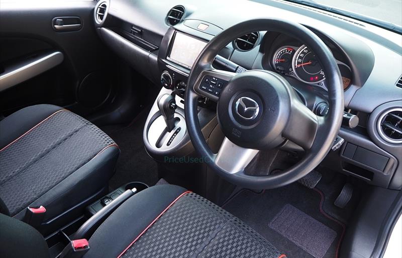 ขายรถเก๋งมือสอง mazda 2 รถปี2015 รหัส 82411 รูปที่5