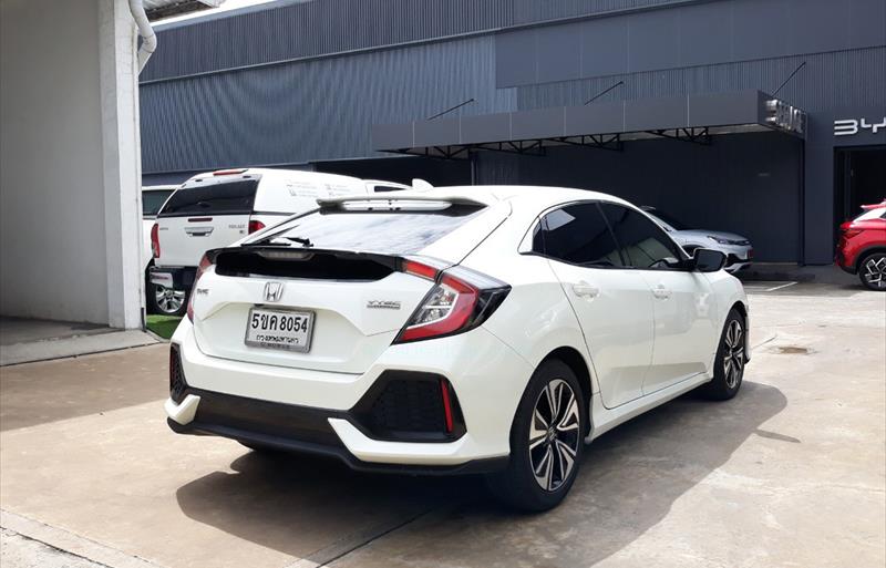 ขายรถเก๋งมือสอง-honda-ฮอนด้า-civic-ซีวิค-รถปี2017-รหัส82413-5dbeb296.jpg ขายรถเก๋งมือสอง-honda-ฮอนด้า-civic-ซีวิค-รถปี2017-รหัส82413-5dbeb296.jpg