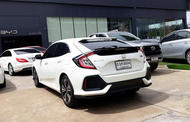 ขายรถเก๋งมือสอง-honda-ฮอนด้า-civic-ซีวิค-รถปี2017-รหัส82413-5e92ad45.jpg ขายรถเก๋งมือสอง-honda-ฮอนด้า-civic-ซีวิค-รถปี2017-รหัส82413-5e92ad45.jpg