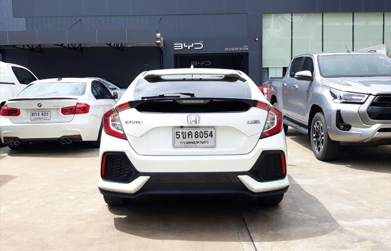 ขายรถเก๋งมือสอง-honda-ฮอนด้า-civic-ซีวิค-รถปี2017-รหัส82413-d7cc0315.jpg ขายรถเก๋งมือสอง-honda-ฮอนด้า-civic-ซีวิค-รถปี2017-รหัส82413-d7cc0315.jpg