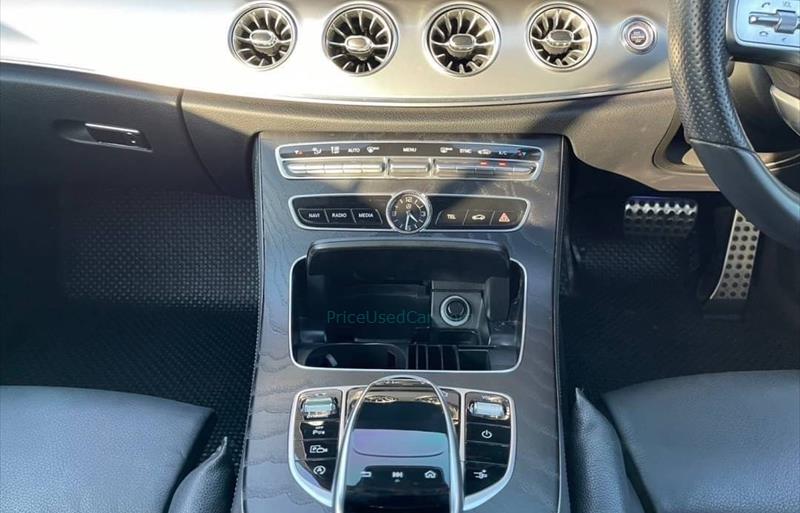 ขายรถเก๋งมือสอง-mercedes-benz-เมอร์เซเดสเบนซ์-e200-อีสองศูนย์ศูนย์-รถปี2019-รหัส82422-9c0a17f6.jpg ขายรถเก๋งมือสอง-mercedes-benz-เมอร์เซเดสเบนซ์-e200-อีสองศูนย์ศูนย์-รถปี2019-รหัส82422-9c0a17f6.jpg