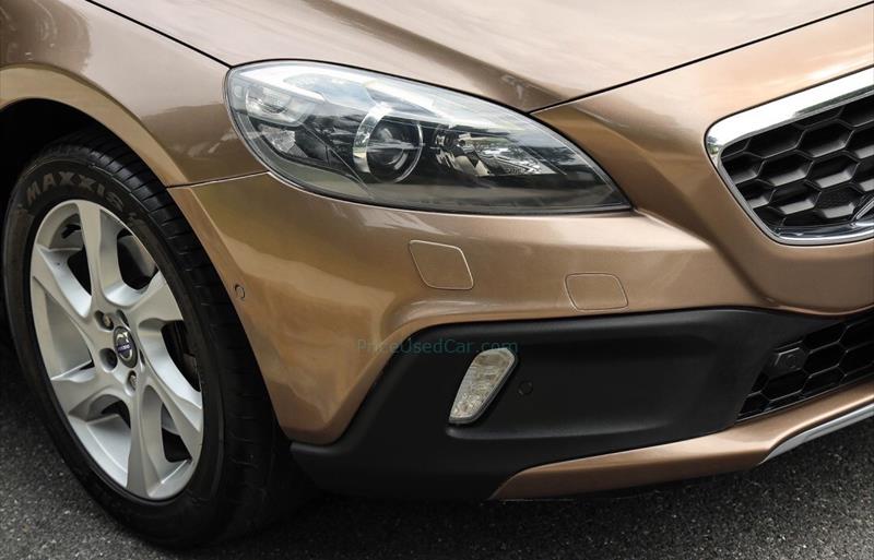 ขายรถเก๋งมือสอง-volvo-วอลโว่-v40-รถปี2014-รหัส82426-e0ba0ec8.jpg ขายรถเก๋งมือสอง-volvo-วอลโว่-v40-รถปี2014-รหัส82426-e0ba0ec8.jpg