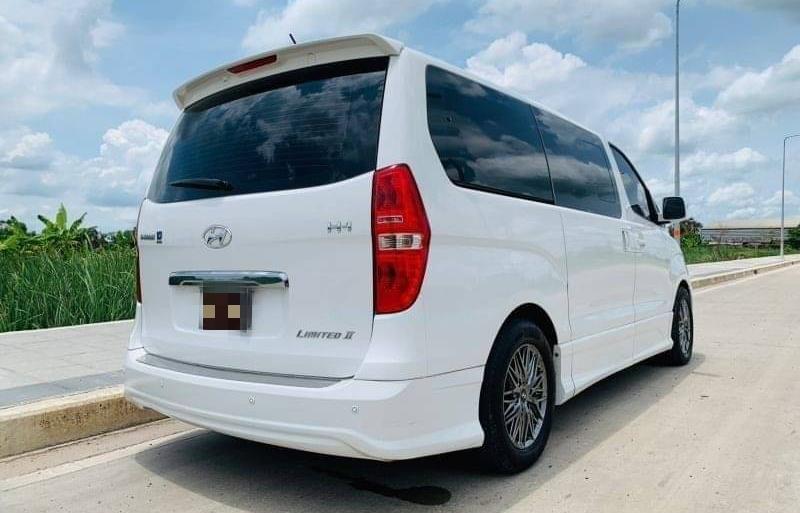 ขายรถตู้มือสอง hyundai h-1 รถปี2017 รหัส 82456 รูปที่2