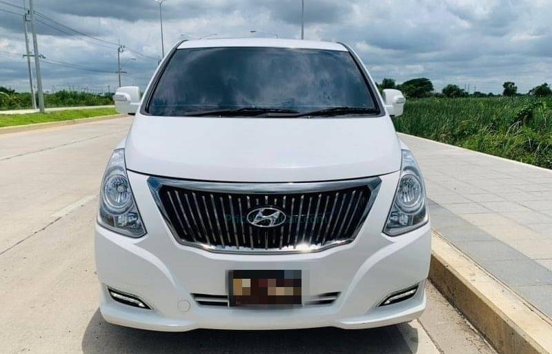 ขายรถตู้มือสอง hyundai h-1 รถปี2017 รหัส 82456 รูปที่1