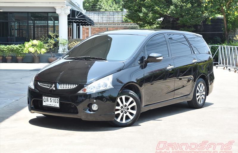 รถตู้มือสอง MITSUBISHI SPACE WAGON รถปี 2010