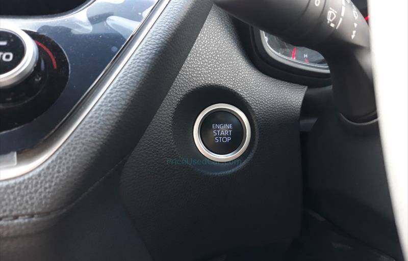 ขายรถ-suv-มือสอง-toyota-โตโยต้า-corolla-cross-โคโรลล่า-ครอส-รถปี2020-รหัส82501-d8bb0741.jpg ขายรถ-suv-มือสอง-toyota-โตโยต้า-corolla-cross-โคโรลล่า-ครอส-รถปี2020-รหัส82501-d8bb0741.jpg