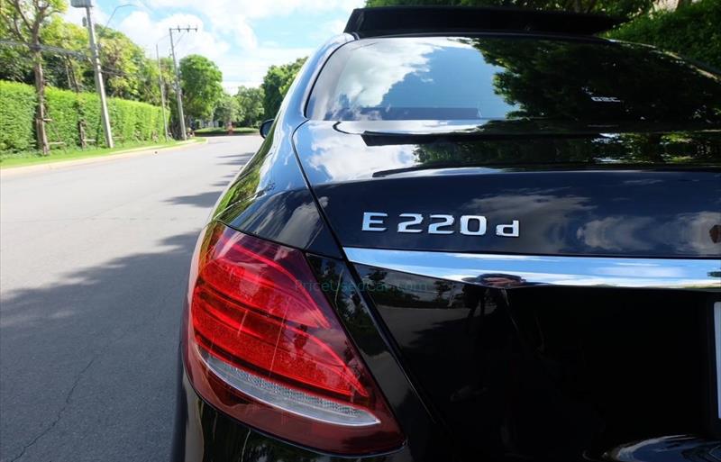 ขายรถเก๋งมือสอง-mercedes-benz-เมอร์เซเดสเบนซ์-e220-รถปี2017-รหัส82541-526c8ac8.jpg ขายรถเก๋งมือสอง-mercedes-benz-เมอร์เซเดสเบนซ์-e220-รถปี2017-รหัส82541-526c8ac8.jpg