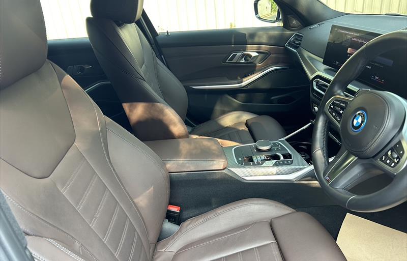 ขายรถเก๋งมือสอง bmw 330e รถปี2023 รหัส 82551-รูปที่11 ขายรถเก๋งมือสอง bmw 330e รถปี2023 รหัส 82551-รูปที่11