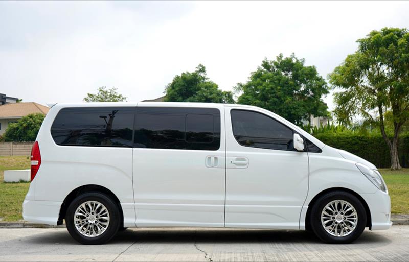 ขายรถตู้มือสอง-hyundai-ฮุนได-grand-starex-รถปี2015-รหัส82553-771d638a.jpg ขายรถตู้มือสอง-hyundai-ฮุนได-grand-starex-รถปี2015-รหัส82553-771d638a.jpg