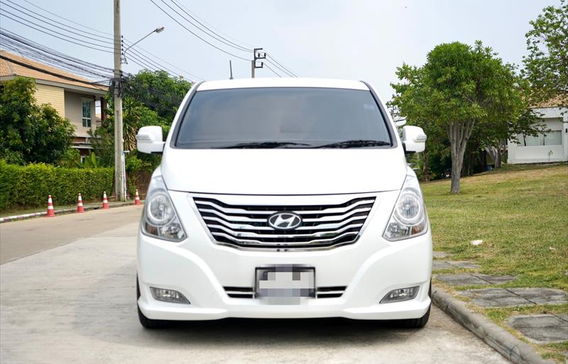 ขายรถตู้มือสอง hyundai grand-starex รถปี2015 รหัส 82553 รูปที่2