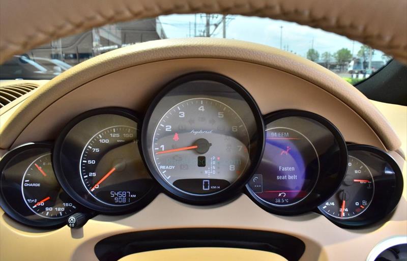 ขายรถ-suv-มือสอง-porsche-ปอร์เช่-cayenne-รถปี2011-รหัส82582-75b76091.jpg ขายรถ-suv-มือสอง-porsche-ปอร์เช่-cayenne-รถปี2011-รหัส82582-75b76091.jpg