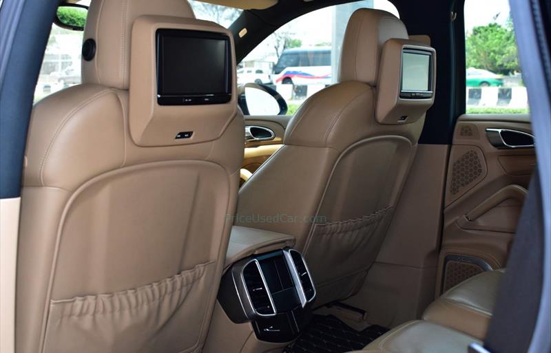 ขายรถ-suv-มือสอง-porsche-ปอร์เช่-cayenne-รถปี2011-รหัส82582-c4cf5e08.jpg ขายรถ-suv-มือสอง-porsche-ปอร์เช่-cayenne-รถปี2011-รหัส82582-c4cf5e08.jpg