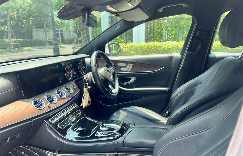 ขายรถเก๋งมือสอง-mercedes-benz-เมอร์เซเดสเบนซ์-e220-รถปี2017-รหัส82584-562c1b6c.jpg ขายรถเก๋งมือสอง-mercedes-benz-เมอร์เซเดสเบนซ์-e220-รถปี2017-รหัส82584-562c1b6c.jpg