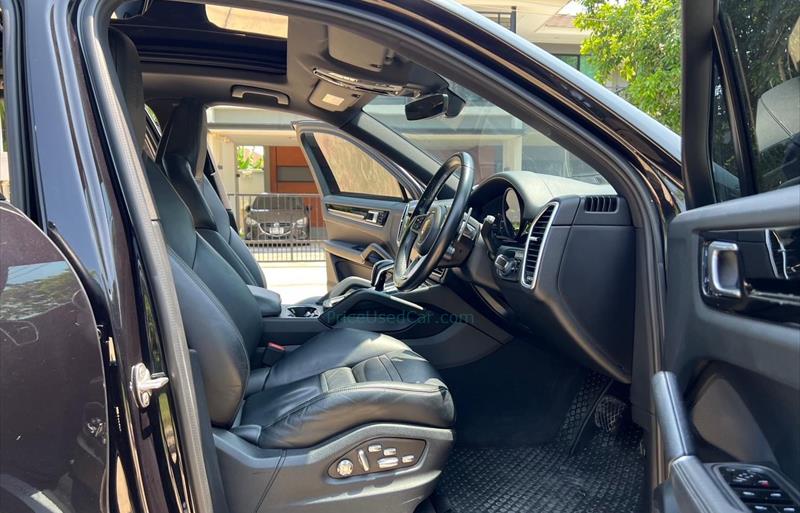 ขายรถ-suv-มือสอง-porsche-ปอร์เช่-cayenne-รถปี2019-รหัส82596-d57df3bc.jpg ขายรถ-suv-มือสอง-porsche-ปอร์เช่-cayenne-รถปี2019-รหัส82596-d57df3bc.jpg