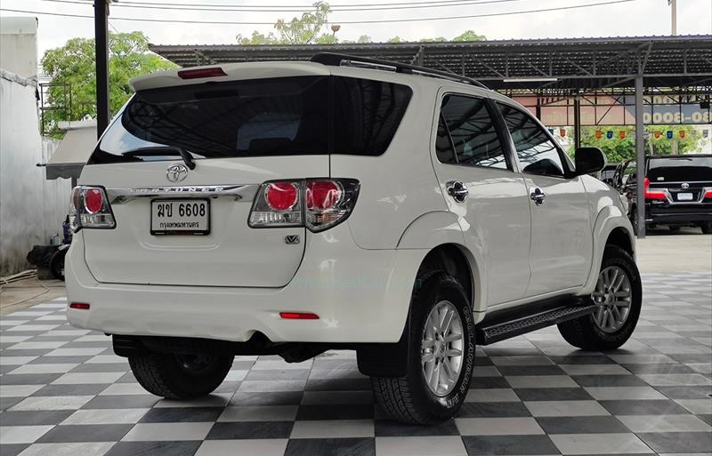 ขายรถอเนกประสงค์มือสอง toyota fortuner รถปี2011 รหัส 82602 รูปที่3