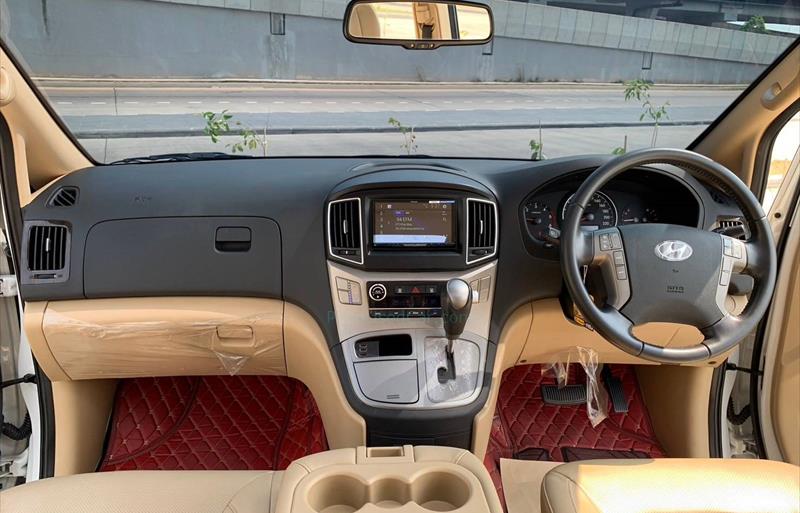 ขายรถตู้มือสอง-hyundai-ฮุนได-h-1-เอชวัน-รถปี2021-รหัส82674-3bd95be9.jpg ขายรถตู้มือสอง-hyundai-ฮุนได-h-1-เอชวัน-รถปี2021-รหัส82674-3bd95be9.jpg