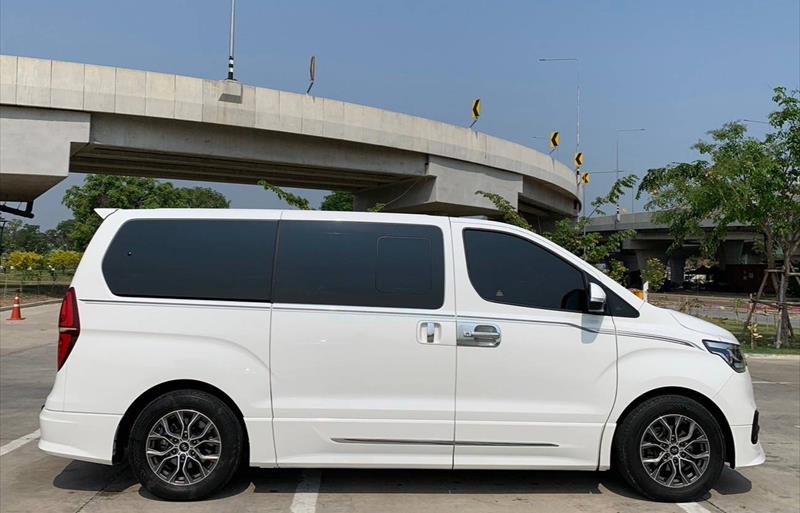 ขายรถตู้มือสอง hyundai h-1 รถปี2021 รหัส 82674 รูปที่5