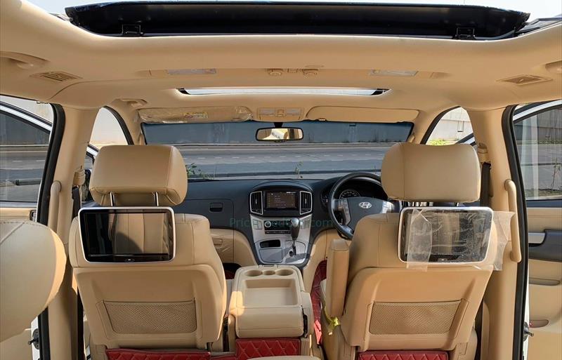 ขายรถตู้มือสอง-hyundai-ฮุนได-h-1-เอชวัน-รถปี2021-รหัส82674-873287eb.jpg ขายรถตู้มือสอง-hyundai-ฮุนได-h-1-เอชวัน-รถปี2021-รหัส82674-873287eb.jpg