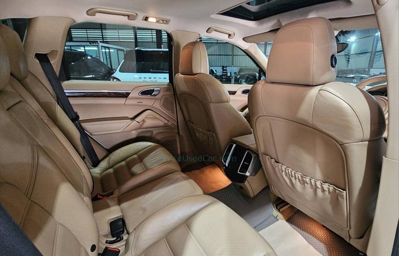 ขายรถ-suv-มือสอง-porsche-ปอร์เช่-cayenne-รถปี2011-รหัส82787-1b3f2756.jpg ขายรถ-suv-มือสอง-porsche-ปอร์เช่-cayenne-รถปี2011-รหัส82787-1b3f2756.jpg