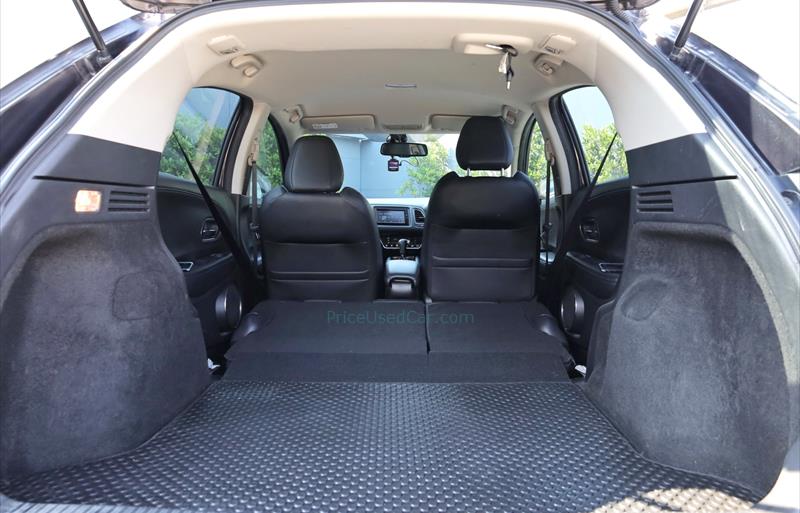 ขายรถ-suv-มือสอง-honda-ฮอนด้า-hr-v-เอชอาร์วี-รถปี2019-รหัส82845-f33c9961.jpg ขายรถ-suv-มือสอง-honda-ฮอนด้า-hr-v-เอชอาร์วี-รถปี2019-รหัส82845-f33c9961.jpg