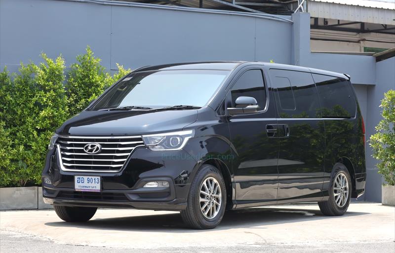 รถตู้มือสอง HYUNDAI H-1 รถปี 2019