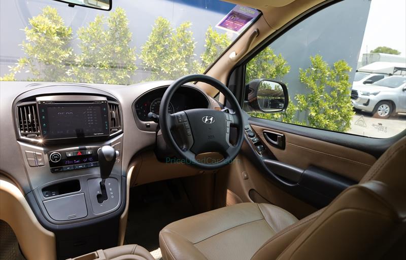 ขายรถตู้มือสอง-hyundai-ฮุนได-h-1-เอชวัน-รถปี2019-รหัส82846-c1ea3658.jpg ขายรถตู้มือสอง-hyundai-ฮุนได-h-1-เอชวัน-รถปี2019-รหัส82846-c1ea3658.jpg