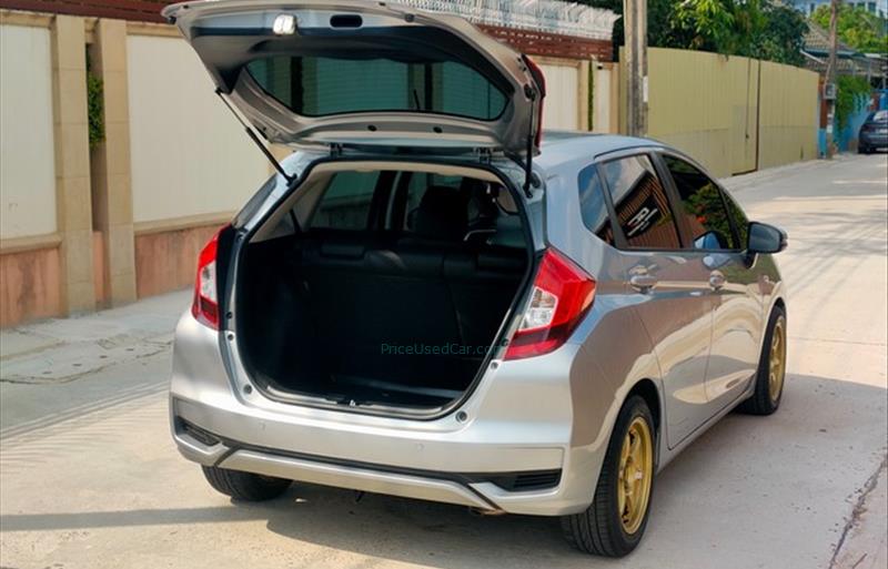 ขายรถเก๋งมือสอง-honda-ฮอนด้า-jazz-แจ๊ส-รถปี2019-รหัส82872-f3831417.jpg ขายรถเก๋งมือสอง-honda-ฮอนด้า-jazz-แจ๊ส-รถปี2019-รหัส82872-f3831417.jpg