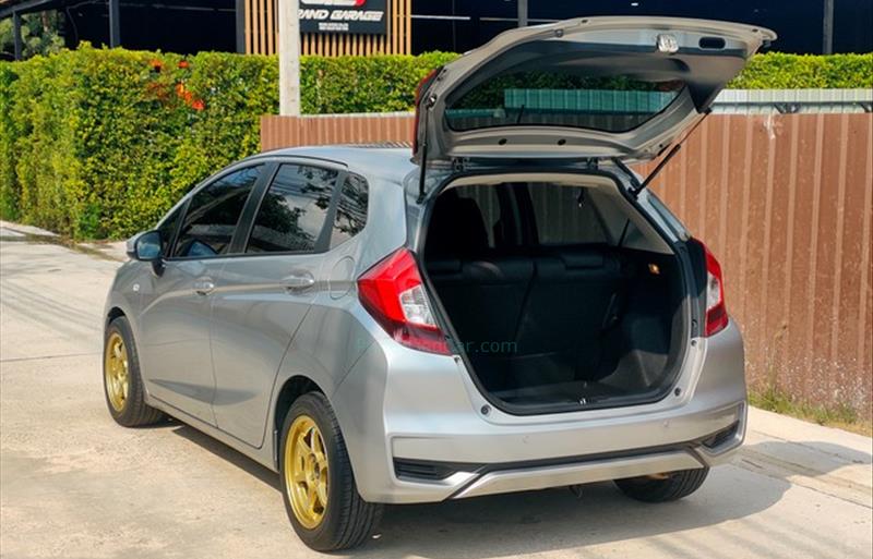 ขายรถเก๋งมือสอง-honda-ฮอนด้า-jazz-แจ๊ส-รถปี2019-รหัส82872-fea7df25.jpg ขายรถเก๋งมือสอง-honda-ฮอนด้า-jazz-แจ๊ส-รถปี2019-รหัส82872-fea7df25.jpg