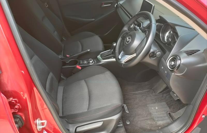 ขายรถเก๋งมือสอง-mazda-มาสด้า-2-สอง-รถปี2016-รหัส82920-ebe02049.jpg ขายรถเก๋งมือสอง-mazda-มาสด้า-2-สอง-รถปี2016-รหัส82920-ebe02049.jpg