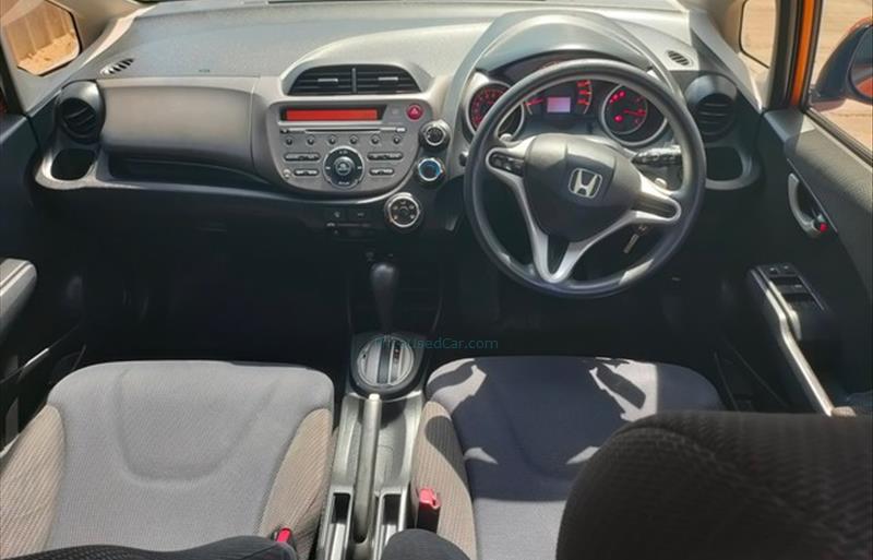 ขายรถเก๋งมือสอง-honda-ฮอนด้า-jazz-แจ๊ส-รถปี2011-รหัส82922-3401d9da.jpg ขายรถเก๋งมือสอง-honda-ฮอนด้า-jazz-แจ๊ส-รถปี2011-รหัส82922-3401d9da.jpg